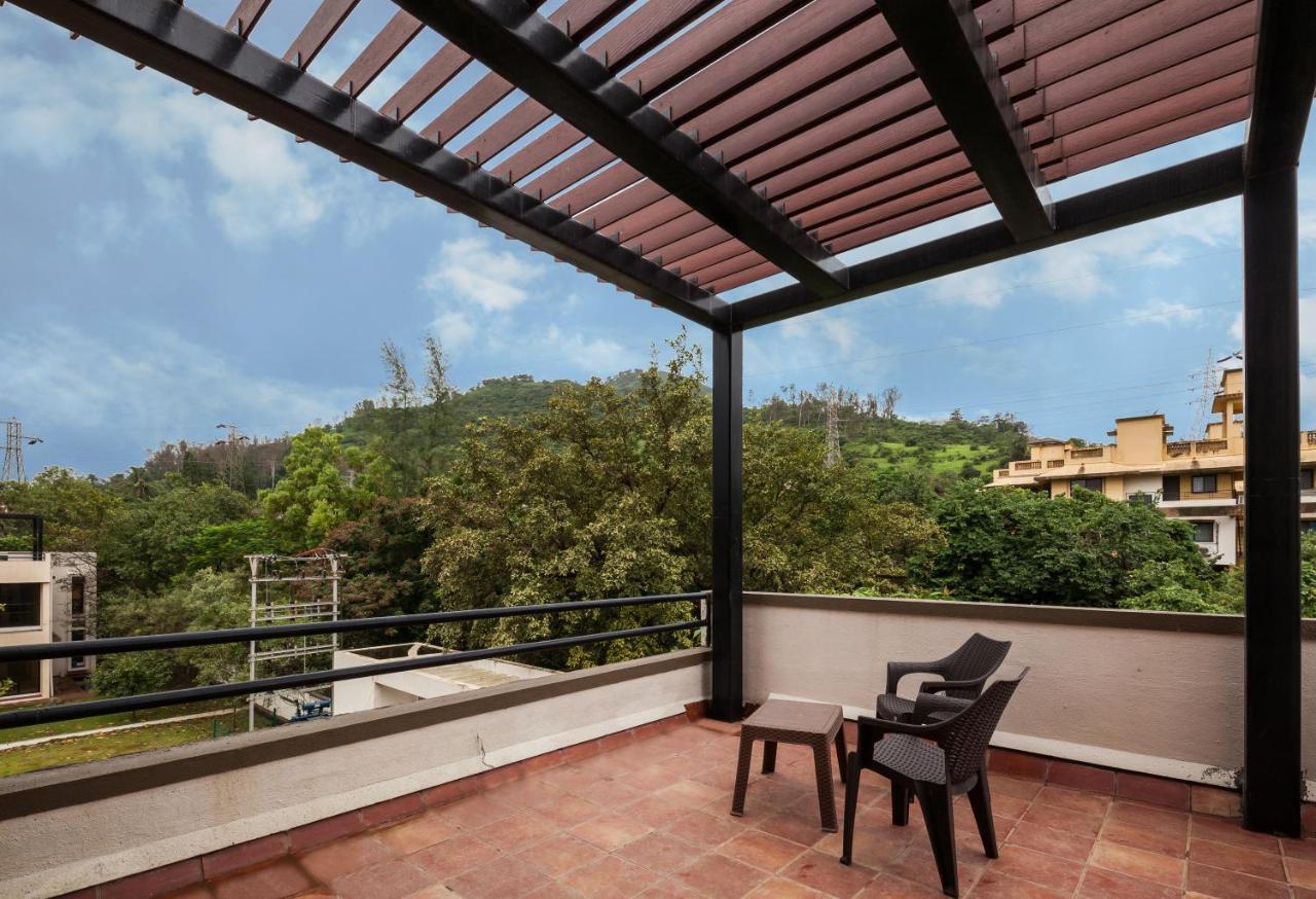לונבלה Stayvista'S Greenwoods Villa 10 - City-Center Villa With Private Pool, Terrace, Lift & Carrom Board מראה חיצוני תמונה